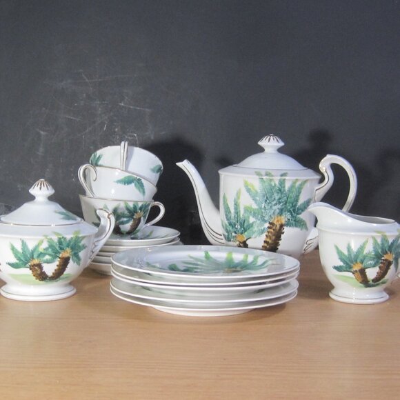 17 Narumi China Dishes 